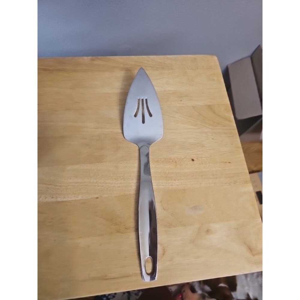 Vintage Oneida Stainless Steel pie server ware silver